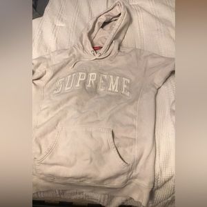 Supreme hoodie